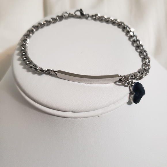 Stainless Steel Engravable Heart Dangle Bracelet - Picture 2 of 3